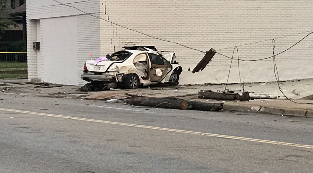 Car slams into building during deadly Akron crash